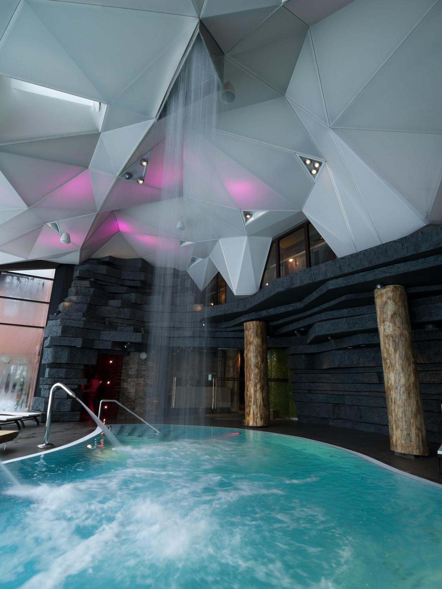 Hotel Zubrowka Spa & Wellness Białowieża Kültér fotó